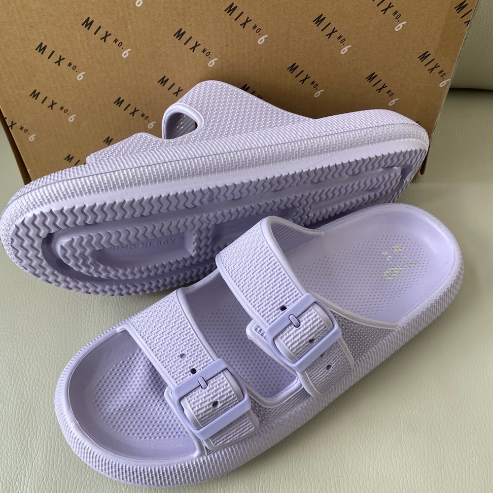 Lavender slide sandals 💜 size 11